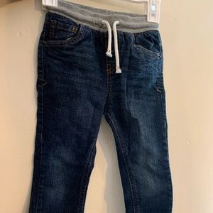 Boy jeans size 3t (8/$25)